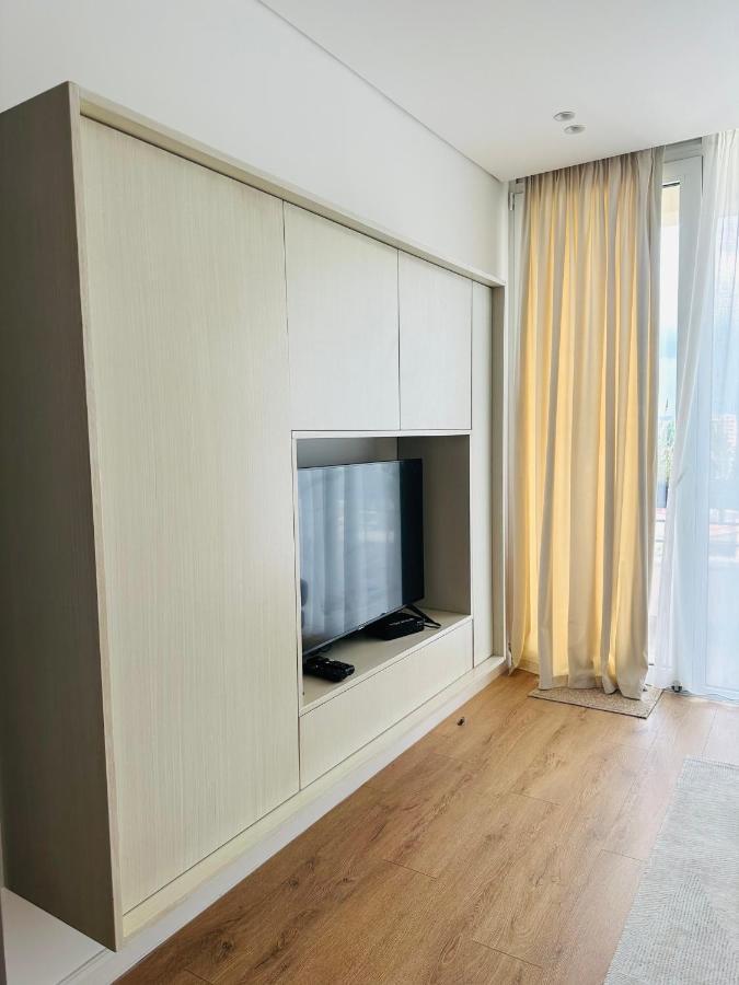 Madalin Seaside Apartment Vlorë Exteriör bild